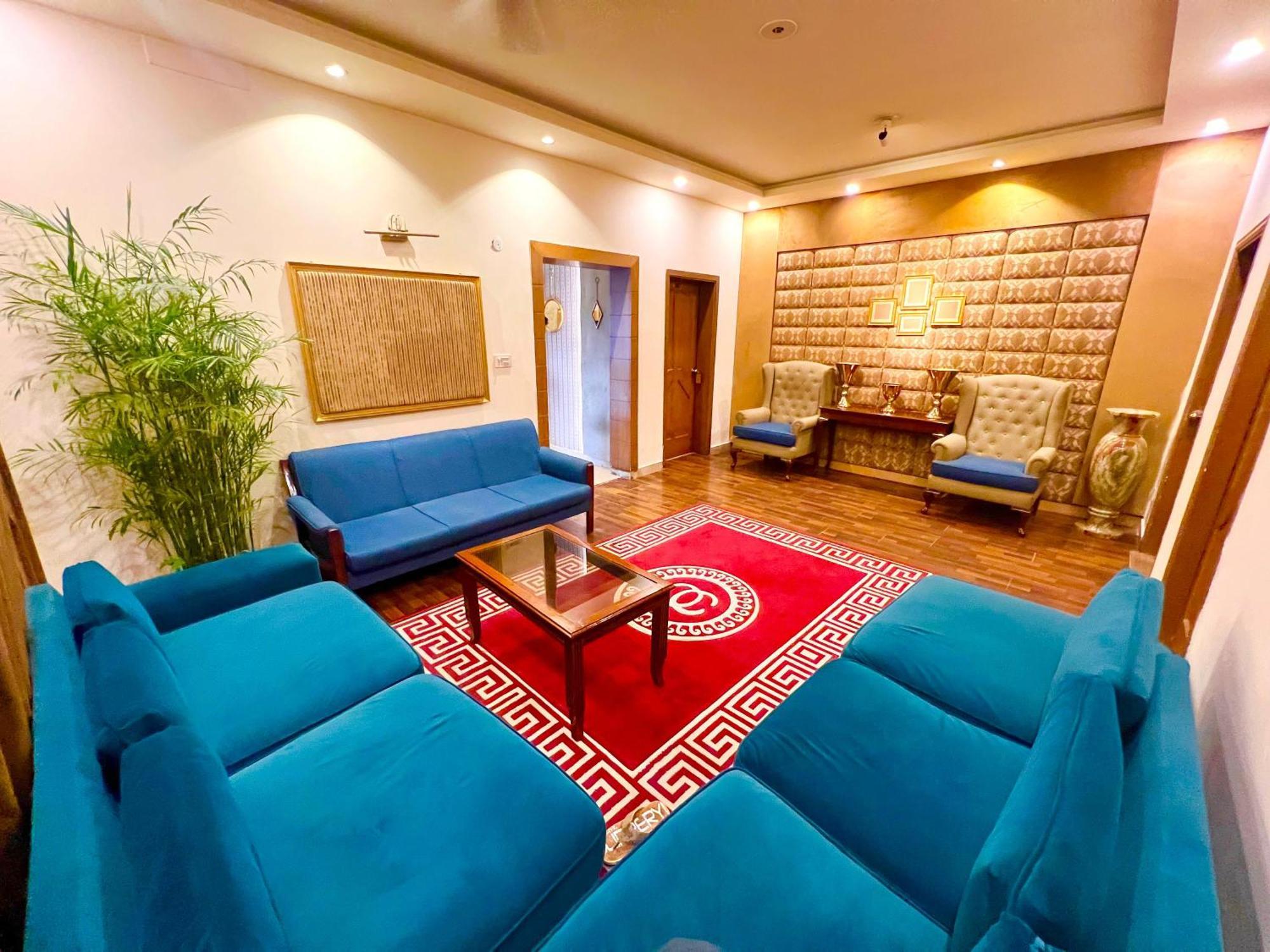Shelton Guest House Ісламабад Екстер'єр фото